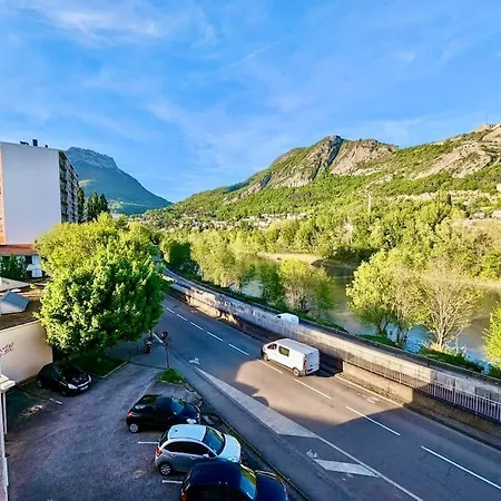 Apartment 105 - Calme & Equipe Avec Parking Gratuit *